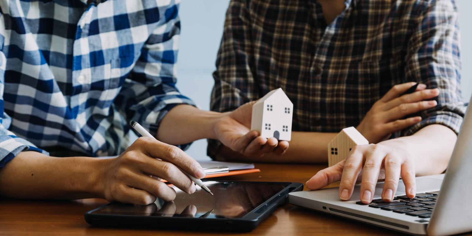 Yenimar Lopez Agencia Inmobiliaria en Santiago de Compostela: Errores emocionales al vender tu propiedad