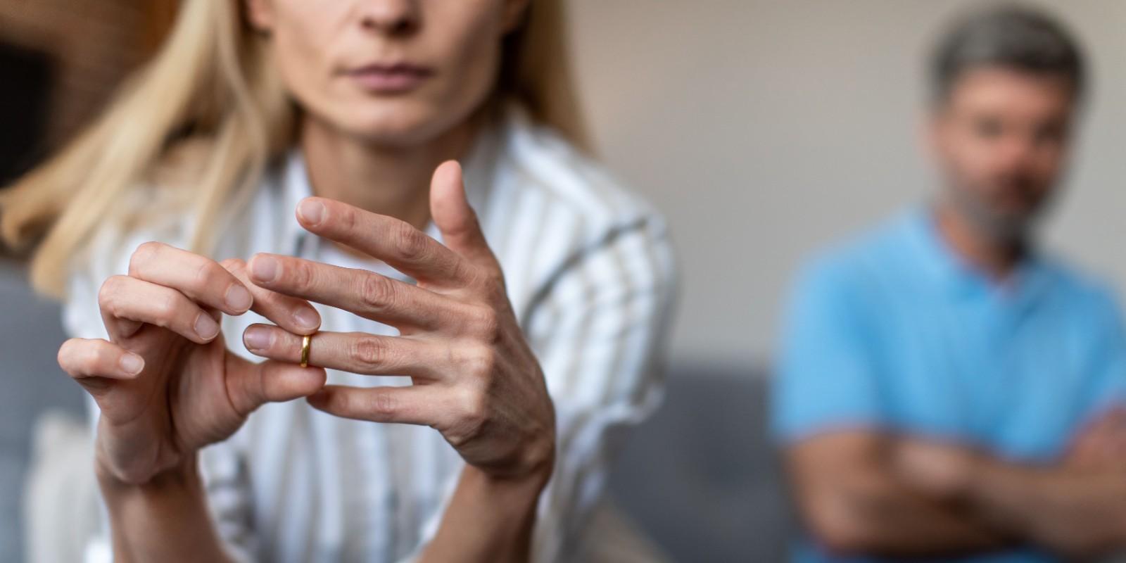 Yenimar López Agencia Inmobiiaria en Santiago de Compostela - Divorcio y vivienda: gestionando la transición sin conflictos